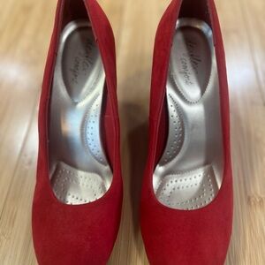 Dexflex Comfort Women's Red Heels